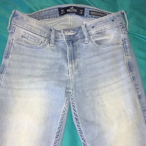 Light washed hollister jeans
